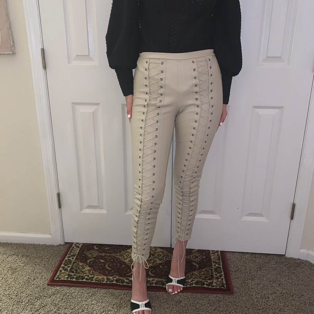 Line + dot pants